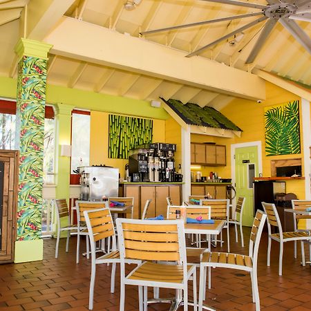 Sunshine Suites Resort West Bay Экстерьер фото