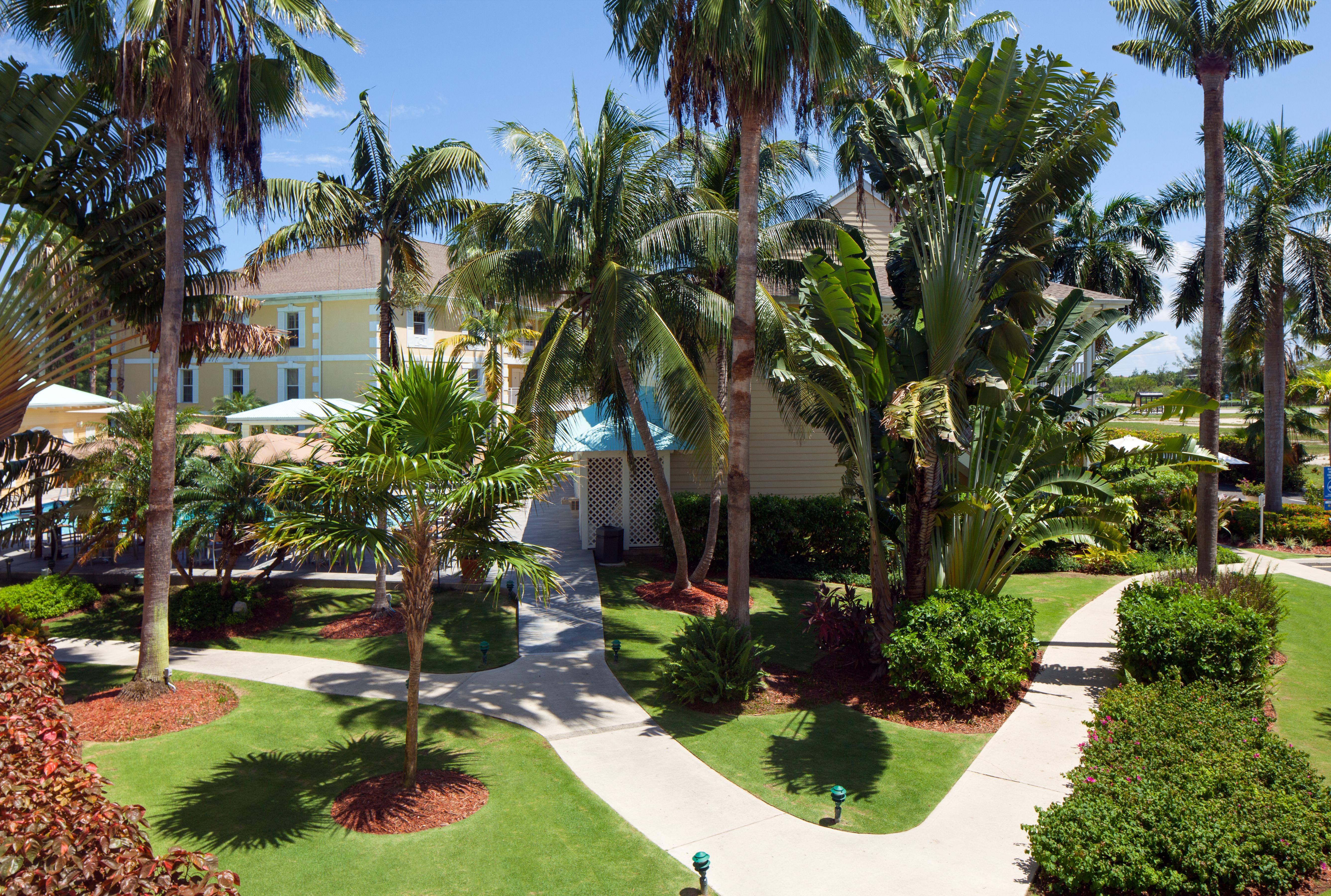 Sunshine Suites Resort West Bay Экстерьер фото
