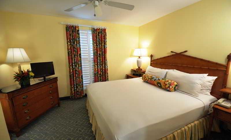 Sunshine Suites Resort West Bay Экстерьер фото