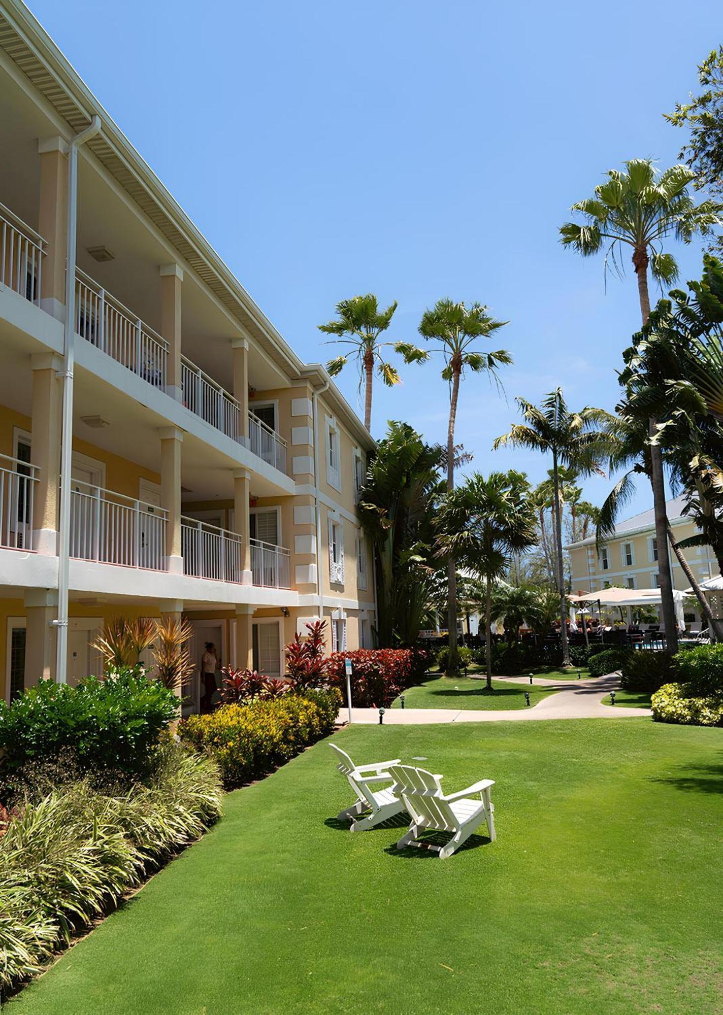 Sunshine Suites Resort West Bay Экстерьер фото