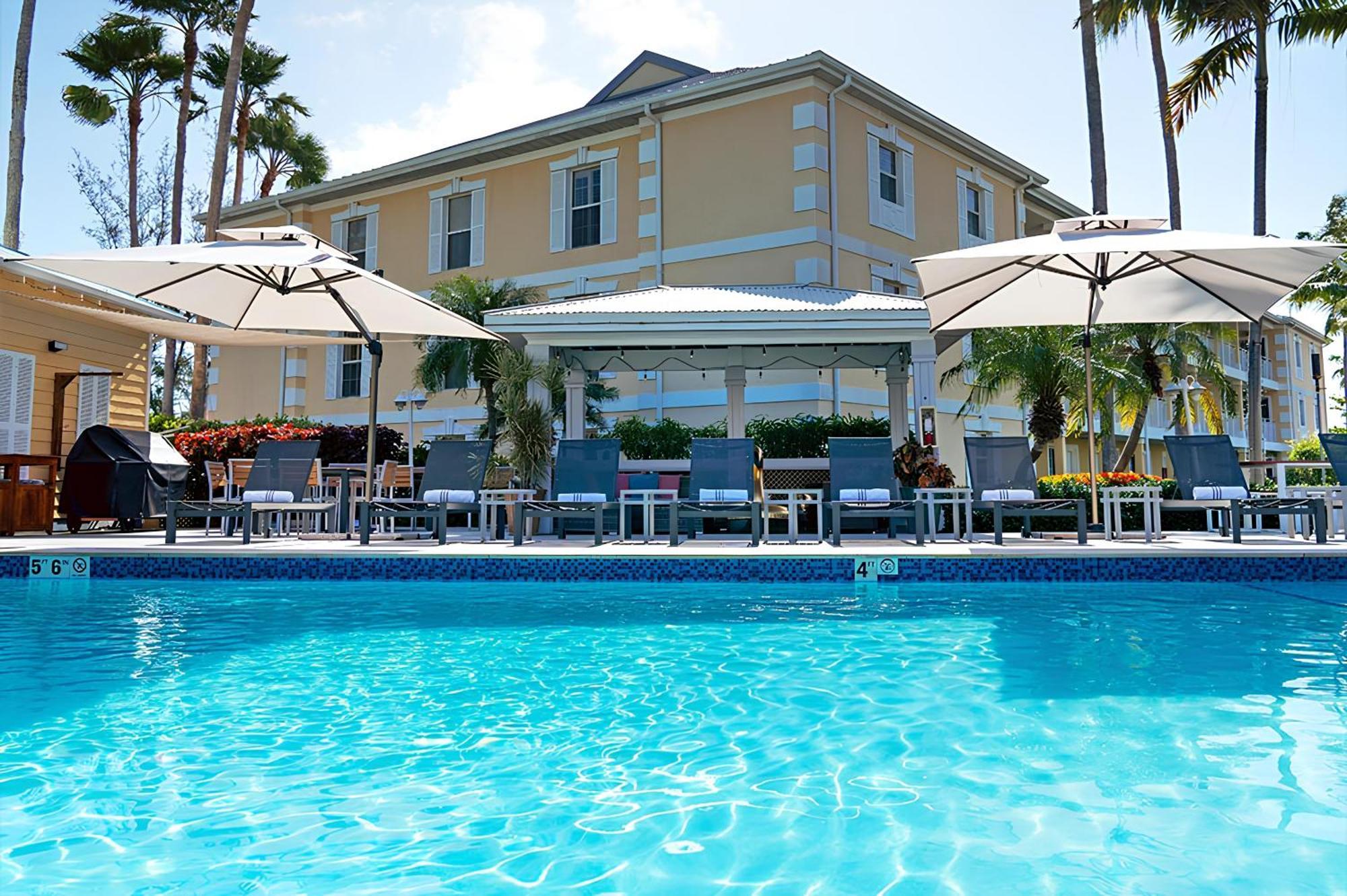 Sunshine Suites Resort West Bay Экстерьер фото